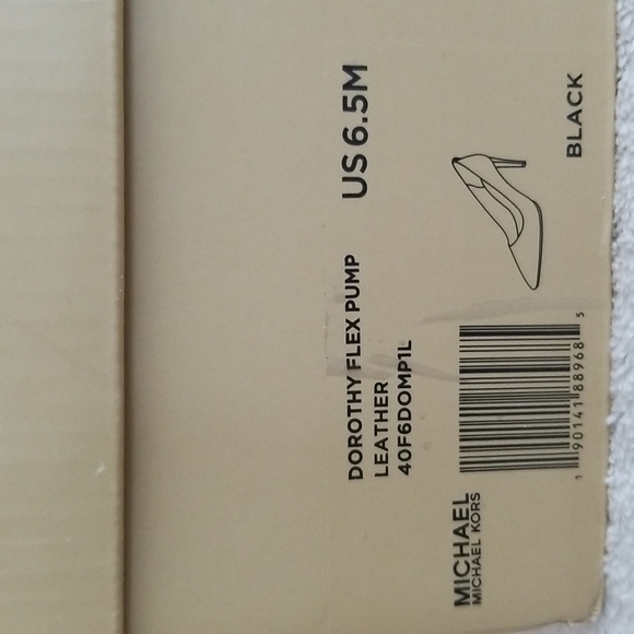 New Michael Kors Dorothy Flex Pumps - Picture 9 of 9